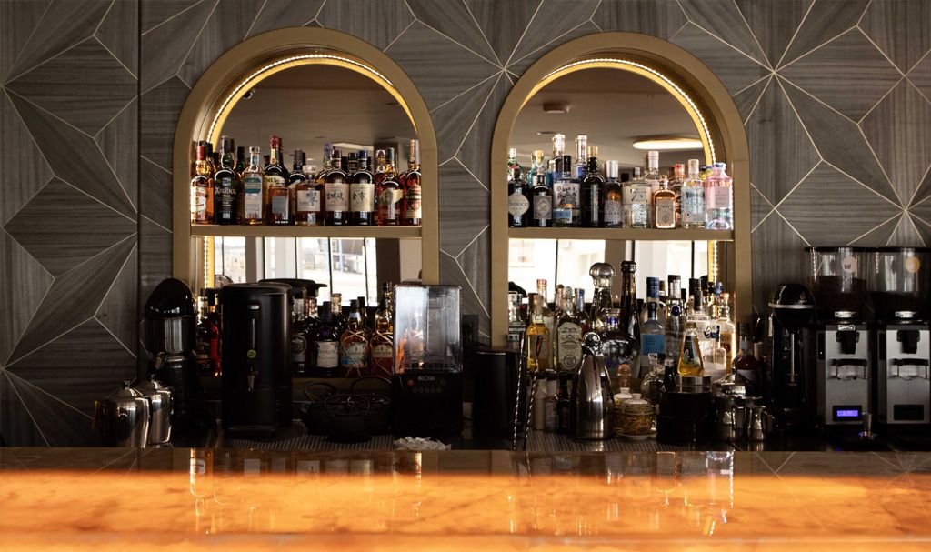 Bronze Rooftop Bar & Restaurant